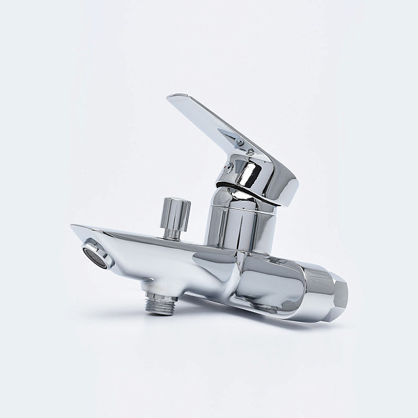 AQM P6112 AQUAme Prato Смеситель для ванны, хром, однорычажный.