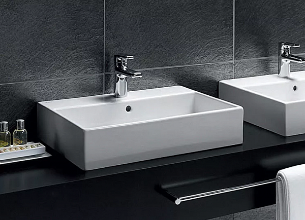 Раковина Ideal Standard Strada K078201 70 см
