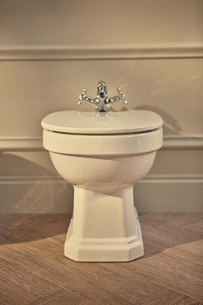 Биде Roca Carmen напольное 3570A4000