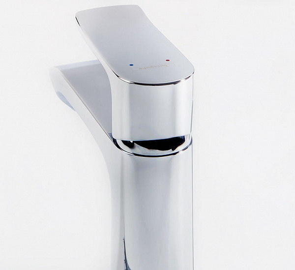 Смеситель для раковины Hansgrohe Metris 31285000 с гигиеническим душем