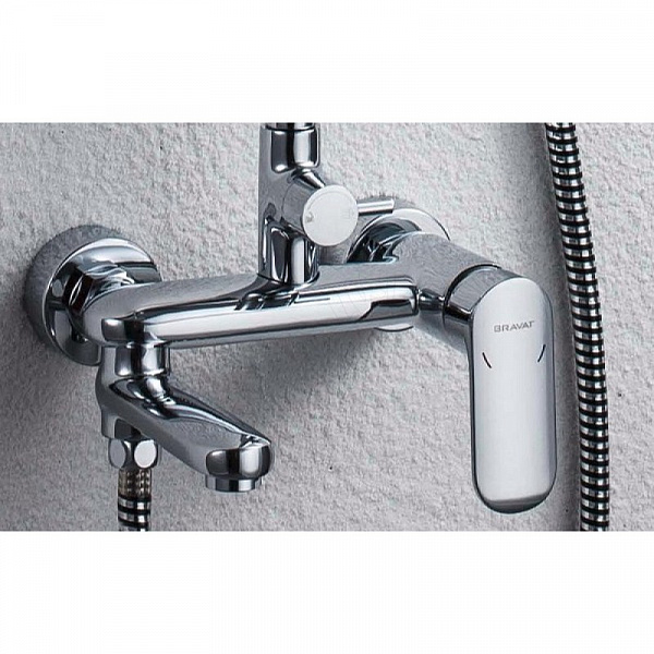 Смеситель для ванны c коротким изливом Bravat Opal F6125183CP-01-RUS