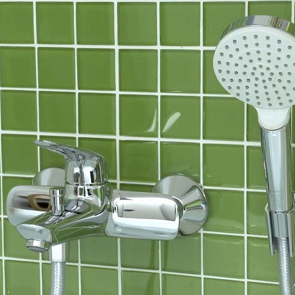 Смеситель для ванны с душем Hansgrohe Novus 71040000
