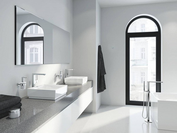 Смеситель для раковины Grohe Plus 32618003