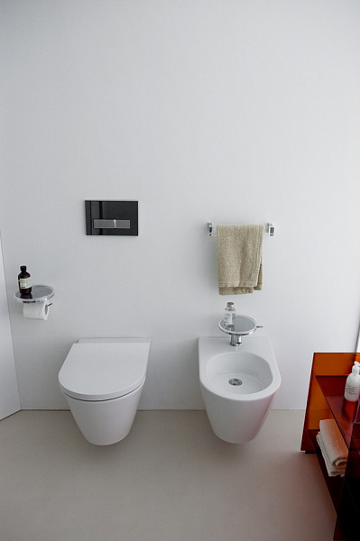 Унитаз подвесной Laufen Kartell 8.2033.1.000.000.1
