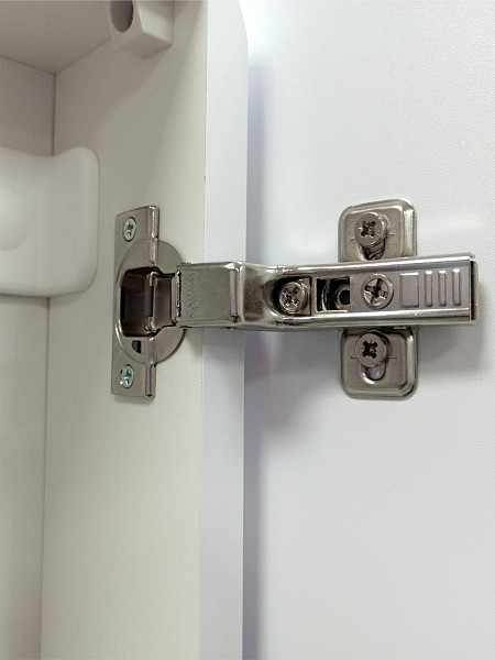 Зеркало-шкаф Континент "Elliott LED" 600х800 правый с розеткой