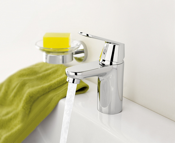 Смеситель для раковины Grohe Eurosmart Cosmopolitan 32824000