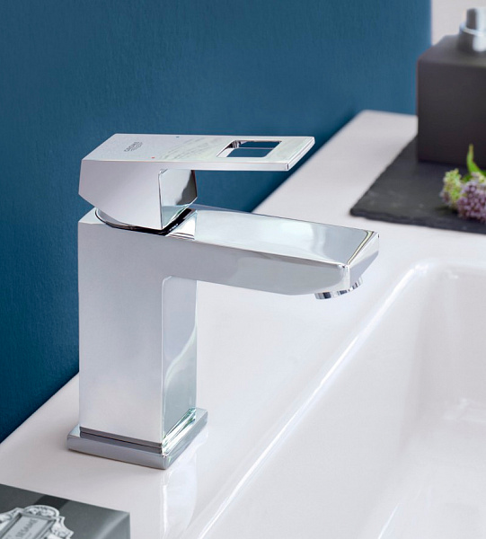 Смеситель для раковины Grohe Eurocube 23132000