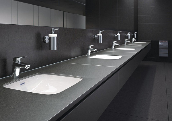 Смеситель для раковины Hansgrohe Logis 71077000