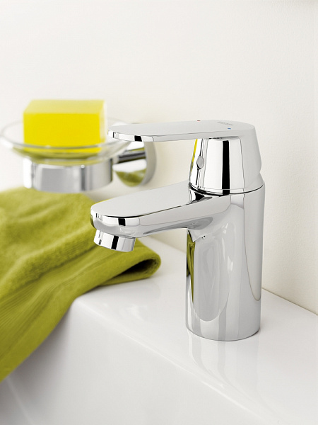 Смеситель для раковины Grohe Eurosmart Cosmopolitan 32825000