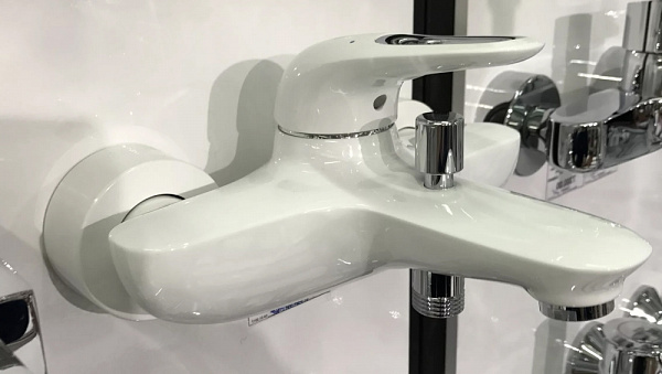 Смеситель для ванны с душем Grohe Eurostyle 23726LS3