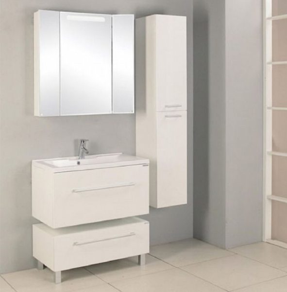 Шкаф-пенал Акватон Мадрид 30x158 1A129603MA010